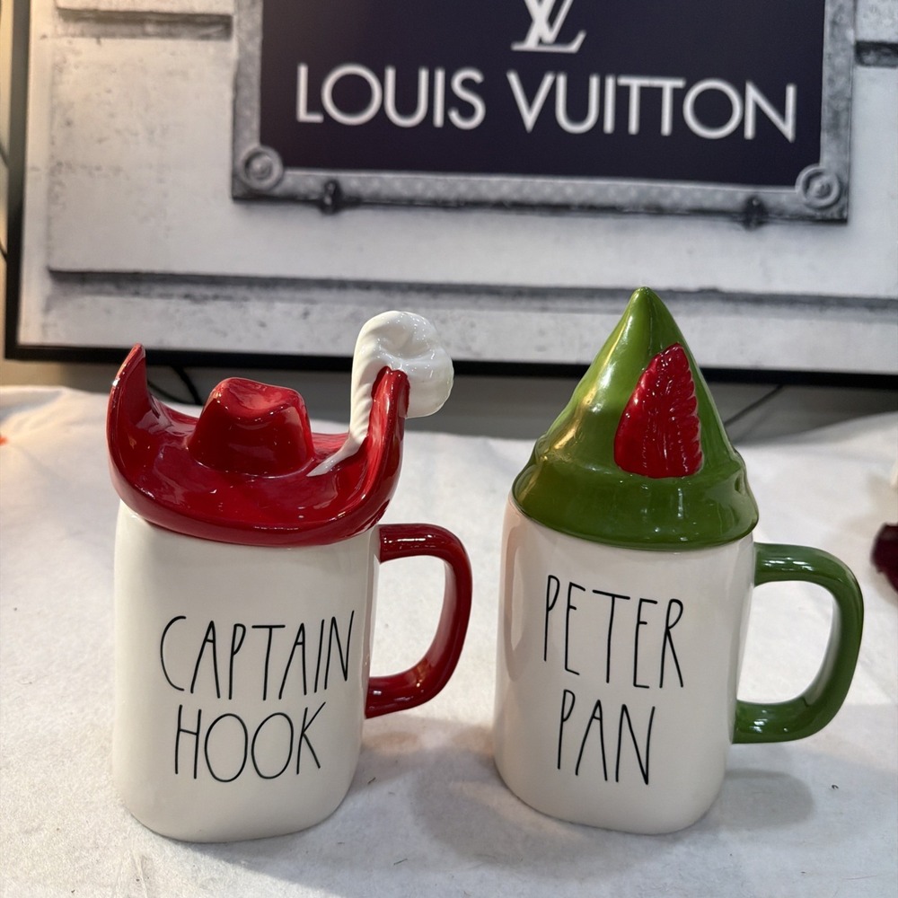 Rae Dunn Disney Classic "Peter Pan" & "Captain Hook" Mugs w/ Hat‎ Toppers NWT